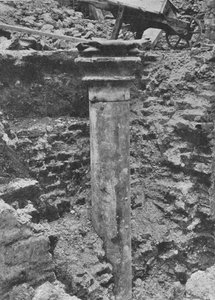 Sloup ze sálu Blackfriars Priory, City of London, 1906 od Unbekannt