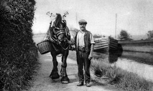 Kůň táhne člun na kanálu, 1926-1927 od Unbekannt
