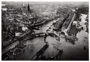 Letecký pohled na přístav Hamburk, Německo, ze Zeppelinu, c1931 1933 od Unbekannt