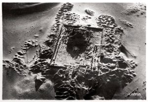 Letecký pohled na archeologické vykopávky poblíž Sakkáry, Egypt, 1931 1933 od Unbekannt