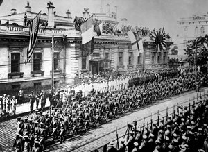 Spojenečtí vojáci a námořníci ve Vladivostoku, Rusko, září 1918 od Unbekannt