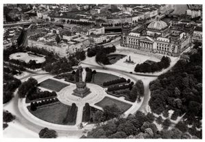 Letecký pohled na Konigsplatz, Mnichov, Německo, ze Zeppelinu, c1931 1933 od Unbekannt