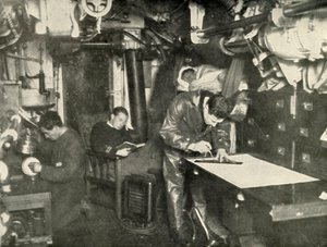 Na dně moře. V ubikaci ponorky, 1919. od Unbekannt