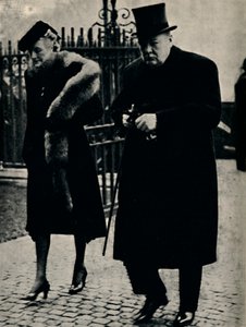 Na pohřbu vévody z Connaughts, leden 1942, 1945. od Unbekannt