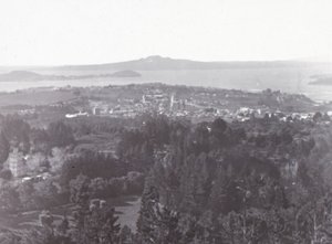 Auckland, z Mount Eden, konec 19.-začátek 20. století. od Unbekannt