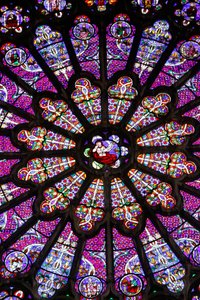 Bazilika sv, Denis, severní transept, vitráže (detail), růžové okno nad střední bránou, Saint-Denis, Francie od Unbekannt