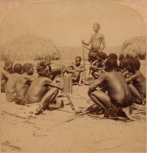 Braves of a Zulu Village pořádající radu, poblíž řeky Umlaloose, Zululand, SA, 1901 od Unbekannt