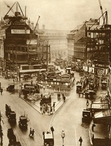 Stavební práce na Piccadilly Circus v Londýně, 1926, 1935. od Unbekannt