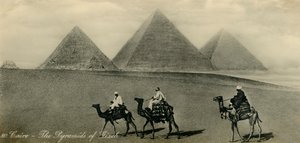 Káhira: Pyramidy v Gizeh, c1918-c1939. od Unbekannt