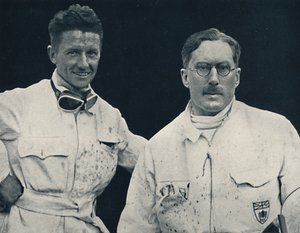 Kapitán G. E. T. Eyston a asistent, 1937 od Unbekannt