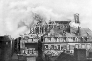 Katedrála v Remeši v plamenech z německého ostřelování, Francie, 1914 od Unbekannt