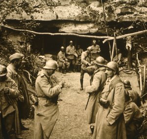 Jeskyně, Mennevilliers, Francie, c1914-c1918 od Unbekannt