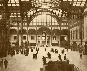 Central Hall, Pennsylvania Station, New York Pennsylvania Railroad Company, 1930. od Unbekannt
