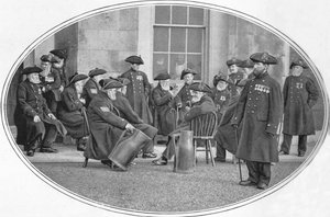 Chelsea Pensioners with black jacks, Londýn, c1901 1901 od Unbekannt