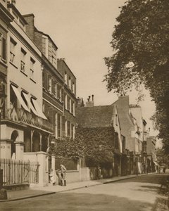 Cheyne Walk, Demure Road Look Over The River, je bohatá na vzpomínky, c1935. od Unbekannt