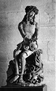Socha Krista s vazbami. Hospices Civiles de Beaune založené v roce 1443 kancléřem Nicolasem Rolinem, Beaune (Cote d