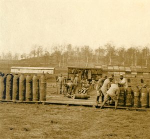 Sklad pro velké granáty, c1914-c1918 od Unbekannt