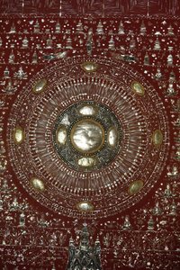 Kolo dharmy ve Wat Chedi Flow, jasně. Thajsko od Unbekannt