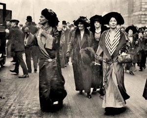 Emmeline Pethick Lawrence a Christabel Pankhurst, kolem roku 1908 (foto) od Unbekannt