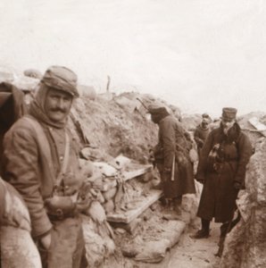 Francouzští vojáci v zákopech, Perthes, severní Francie, c1914-c1918 od Unbekannt