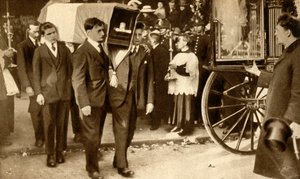 Pohřeb Terence MacSwineyho, Cork, Irsko, 31. října 1920, 1933. od Unbekannt