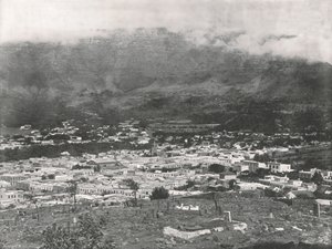 Celkový pohled zobrazující Stolovou horu zahalenou parou, Kapské Město, Jižní Afrika, 1895. od Unbekannt