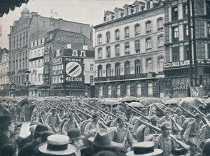 Německá pěchota vstupující do Bruselu v dešti, 1914 od Unbekannt