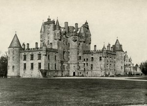 Glamis Castle, rodný dům královny Alžběty, 1937. od Unbekannt
