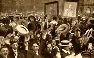 Hoch the Kaiser!: jásající davy v ulicích, Berlín, Německo, 4. srpna 1914, 1933. od Unbekannt