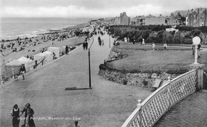 Dovolenkáři na West Parade, Bexhill-on-Sea, East Sussex, 1900-C1920 od Unbekannt