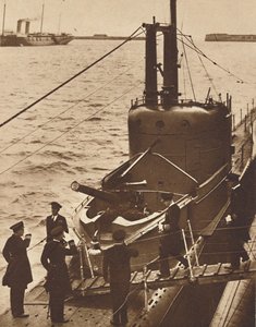 Návštěva domácí flotily - King Edward nastupuje na ponorku Narwhal, 1936 1937 od Unbekannt