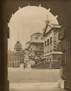 Přehlídka Horse Guards zarámovaná v pasáži pokladnice, c1935. od Unbekannt
