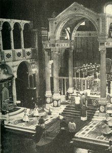 Ve Westminsterské katedrále, c1948. od Unbekannt