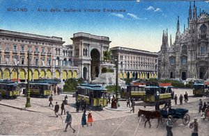 Itálie, Milán: tramvaje na Piazza del Duomo a Arc de Triomphe mezi galerií Victor Emmanuel (Victor-Emmanuel) (Galleria Vittorio Emanuele) - Pohlednice konec 19.-20. od Unbekannt