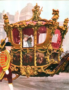King George V a Queen Mary v historickém State Coach, c1935 od Unbekannt