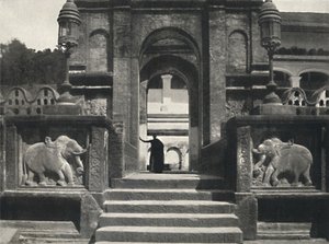 Klášter v Chrámu posvátného zubu Dalada Maligawa Vihara, Kandy, 1926 od Unbekannt