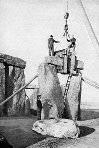 Zvedání podvodu ve Stonehenge, 1901, c1920 od Unbekannt