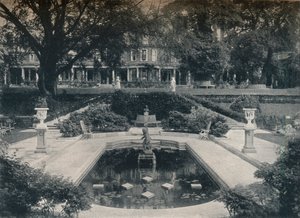 Lily Basin a West Front, The Hill, Hampstead Heath, c1900 od Unbekannt