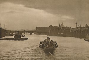 London-On-Sea: Denní výletní loď míří do západu slunce při návratu z Margate, c1935. od Unbekannt