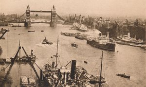 Londýn – Tower Bridge and the Pool, c1910 od Unbekannt