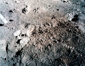 Pilotovaný vesmírný let, USA, Apollo 17 Oranžová půda na Měsíci od Unbekannt
