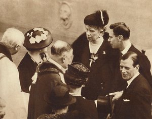 Odhalen památník jeho otce, hrad Windsor, 23. dubna 1937 od Unbekannt