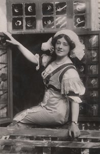 Slečna Isabel Jay, 1879-1927, jako Christine v Dear Little Denmark., c1909. od Unbekannt