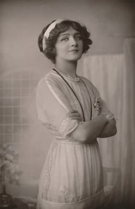 Slečna Lily Elsie, 1886-1962, jako Alice in the Dollar Princess., c1930. od Unbekannt