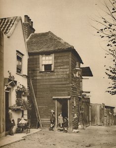 Staré domy v Highgate, z jejichž dveří vesničané sledovali autobusy Pass., c1935. od Unbekannt
