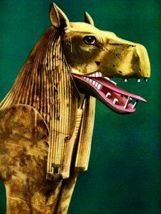 Jedna z dvojčat na obřadní pohovce nalezené v Tutanchamonově hrobce v Egyptě, 1933-1934 od Unbekannt