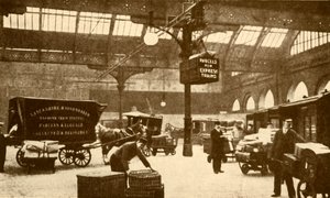 Overhead Electric Parcel Carrier, Victoria Station, Manchester, 1930. od Unbekannt