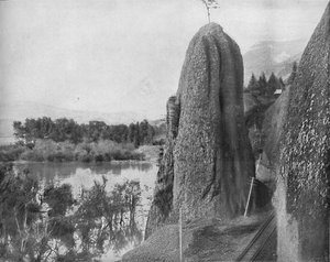 Hercules Pillars, Columbia River, c1897. od Unbekannt