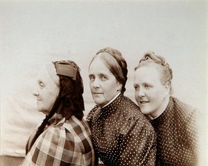 Portrét tří žen, Rusko, 90. léta 19. století od Unbekannt