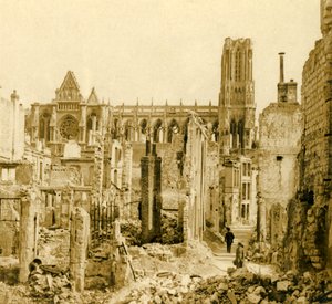 Katedrála v Remeši, Remeš, severní Francie, c1914-c1918 od Unbekannt